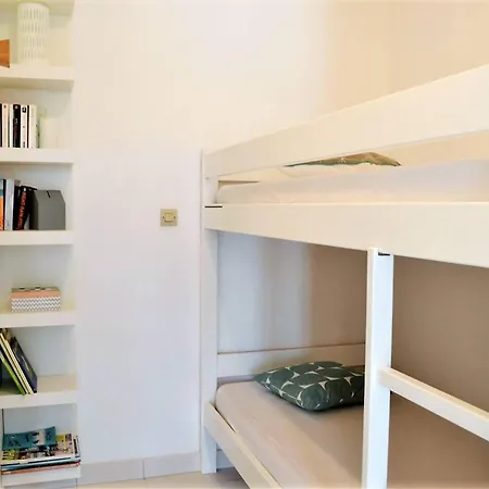 Climatise Avec Terrasse, 2 Pas De La Plage, 4 Couchages, Menage Inclus - Cavaliere - Fr-1-251-554 Le Lavandou