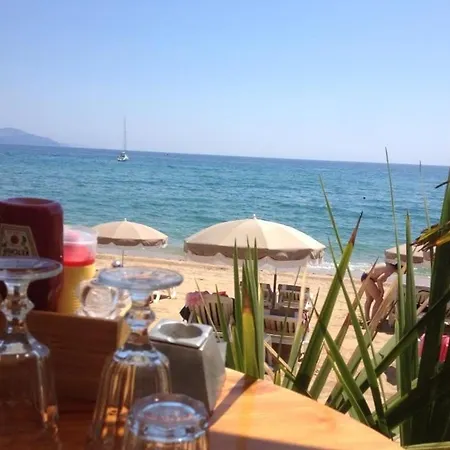 Climatise Avec Terrasse, 2 Pas De La Plage, 4 Couchages, Menage Inclus - Cavaliere - Fr-1-251-554 Apartment *